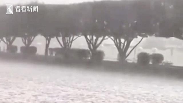 沙特遭罕見暴雨冰雹侵襲